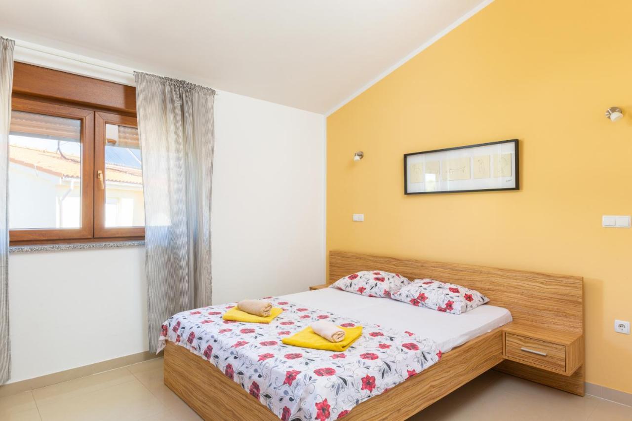 Marlera - Penthouse Apartamento Ližnjan Exterior foto